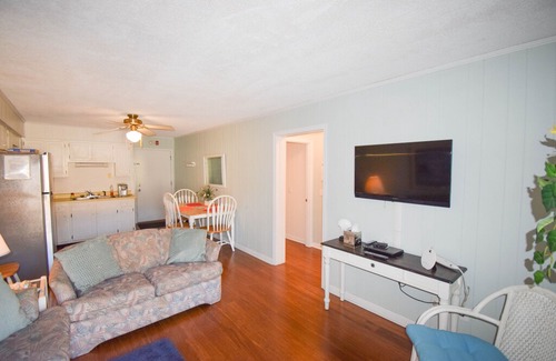 Ocean Drive Condo | A Place at the Beach- Ocean Drive 2F! Book now for best rates!