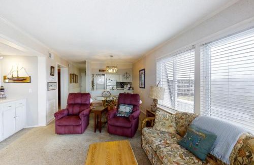 Morehead City Apartment | A Place At The Beach 371