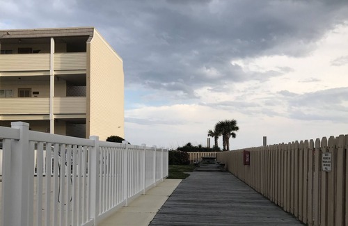 Myrtle Beach Condo | “A Place at the beach VI” Come as you are! Twice the value at half the price!