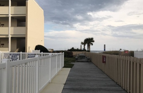 Myrtle Beach Condo | “A Place at the beach VI” Come as you are! Twice the value at half the price!