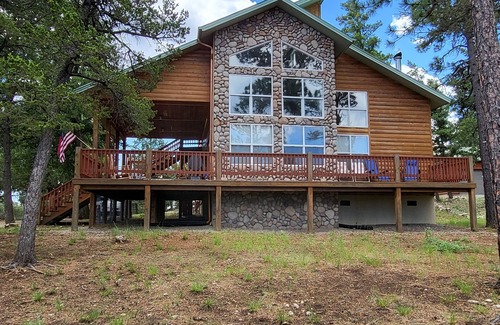 Ruidoso Cabin | A Place for Royalty!