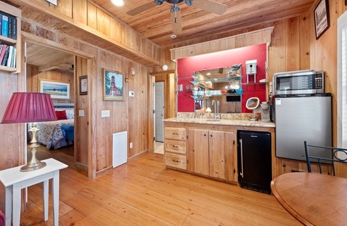 Georgetown County Apartment | A place of pure joy, a place of family and comfort. A laughing place for everyone.