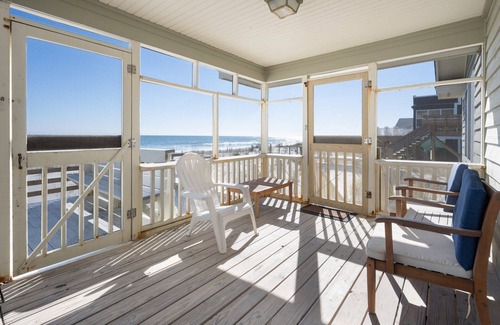 Georgetown County Apartment | A place of pure joy, a place of family and comfort. A laughing place for everyone.