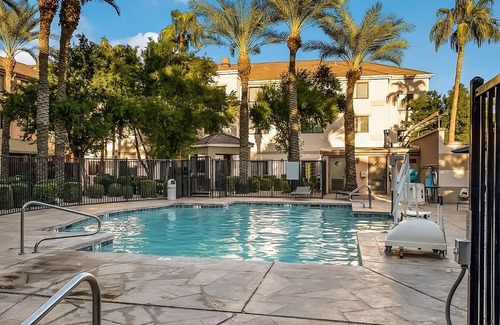 Chandler Apartment | A Place You'll Surely Enjoy! Pet-friendly Unit, Outdoor Pool & Sun Terrace!