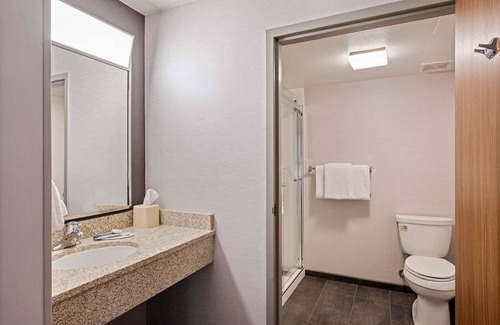 San Ramon Hotel | A Place You'll Surely Enjoy! Pet-friendly, Complimentary Parking, Swimming Pool!
