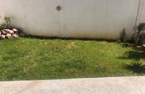 Ennasr House | A pleasant villa floor with garden