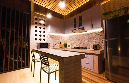 Kampial House | A privat pool Villa n in the center of Nusa Dua nn