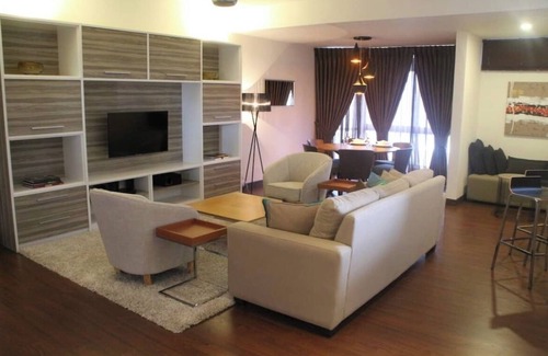 Kuala Lumpur City Centre Condo | A private 2100sqf luxurious condo with modern furnishing in the heart of city