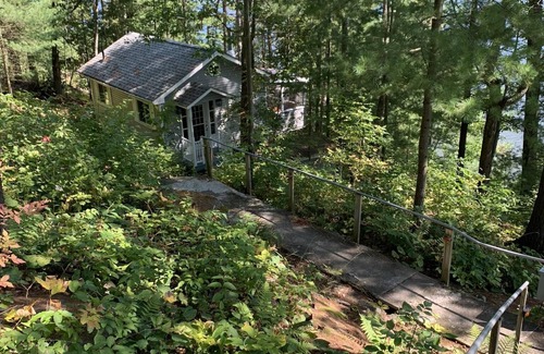 Minden Hills Cottage | A Private Lakefront Cottage on Gull Lake