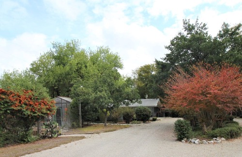 Leakey House | A private paradise with live water near the Frio River