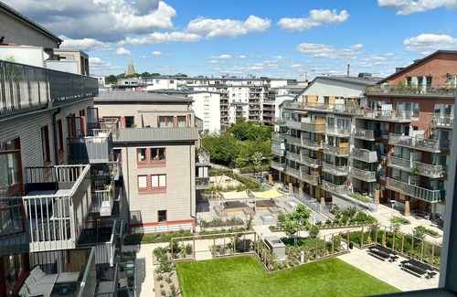Sodra Hammarbyhamnen Apartment | A private room in Hammarby Sjöstad, common space shared!