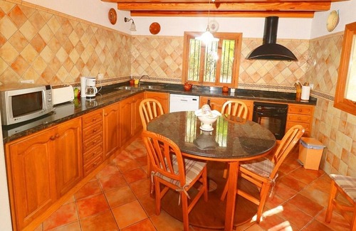 Campos Villa | A Quaint Traditional Stone Finca with Private Pool in a quiet Countryside Location!