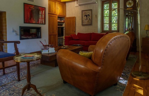Vire-sur-Lot Other | A quiet character stone farmhouse