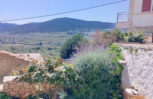 Velies Cottage | a quiet little Greek village with a classic cottage 15 minutes from monemvasias
