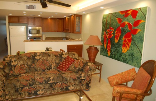 Kihei Condo | A quite hideaway on Central Kihei's LIPOA Beach.
