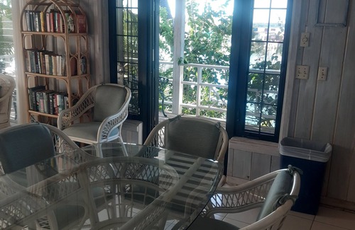 George Town Apartment | A rare combination of central location and private island seclusion