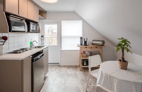 Downtown Apartment | A relaxing loft in Downtown Dartmouth, just 5 minutes from the Halifax ferry