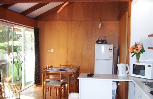 Broken Head Apartment | A relaxing rustic setting five minutes to Broken Head Beach.