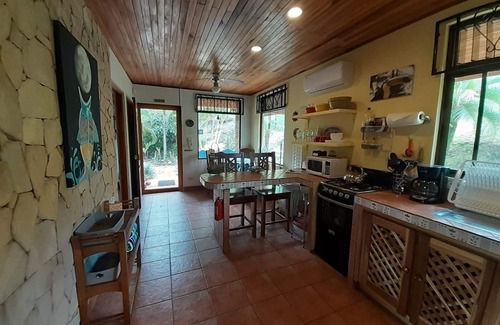 La Fortuna House | A Romantic Hidden Jungle Gem just for Two, Spectacular Views, A/C & Private Pool