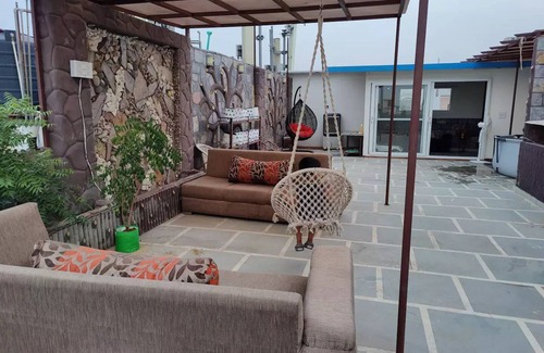 New Delhi House | A Roof to Remember. Swiss cottage & private pooln