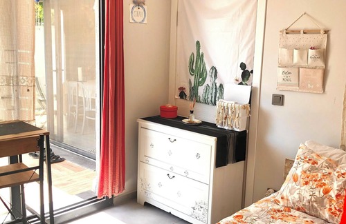 Turgutreis House | A Room Semi detached with own Bathroom