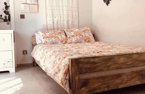 Turgutreis House | A Room Semi detached with own Bathroom