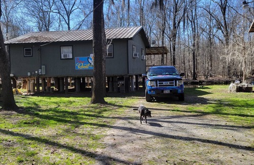 Jefferson House | A rustic house on beautiful Caddo lake. Great fishing and kayaking and much more