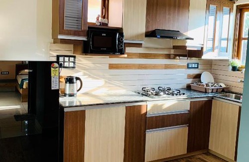 Fatona Villa | A's Granduer Villa