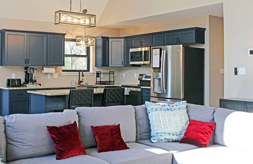 Jim Thorpe Ski Chalet | A safe, modern house in the woods just minutes from downtown Jim Thorpe