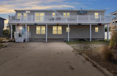 Sandbridge House | A Salty Dog