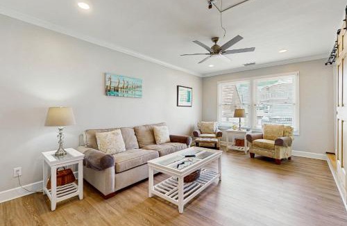 Lower Grand Lagoon House | A Sandy Shore
