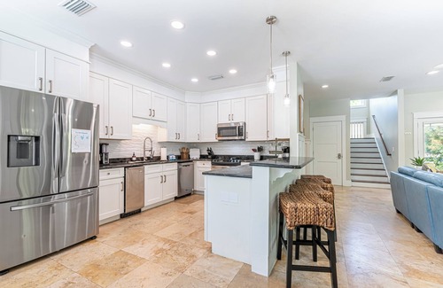 Gulf Pines House | A Sea of Blue ~ 2 Golf Carts ~ Private Pool ~ Steps to Private Beach Access