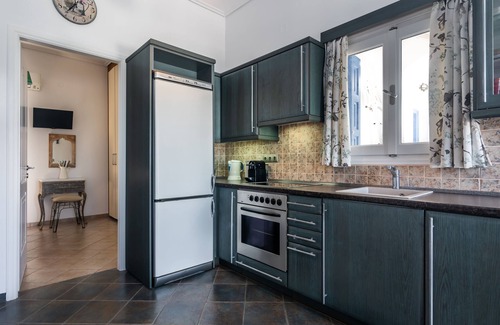 Apollonia Apartment | A sea view suite