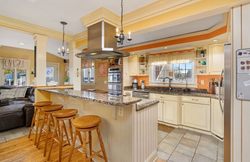 Chincoteague House | A Shore Joy - Private Pool - Waterfront with Pier!