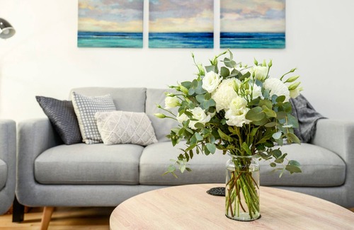 Goolwa Beach House | A Short Stroll from the Beach - Listen to the Surf Roll In