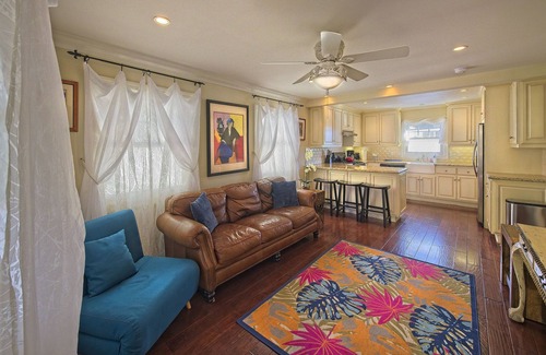 Corona del Mar House | A short walk to the beach, shopping, and dining!