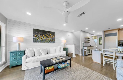 Santa Rosa Beach House | "A Sight 2 Sea" Beachy Townhouse, Private Beach Access, Pool, Hot Tub