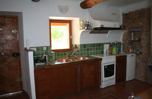 Villecroze House | A small stone house in Provence