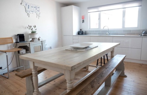 Tenterden Condo | A spacious modernised C17th listed apartment property, set up for 4 people