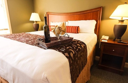 Lincoln Resort | A SPECTACULAR LOON MOUNTAIN GETAWAY - 1-BEDROOM SUITE