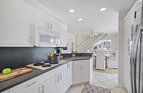 Marco Island House | A Splash of Paradise I Waterfront 3 Bed Home on Marco Island