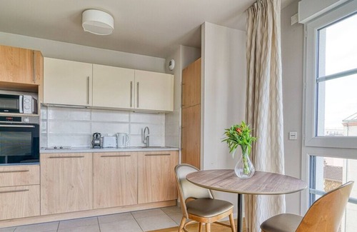 Issy-les-Moulineaux Apartment | A stone's throw from Paris - The Panorama