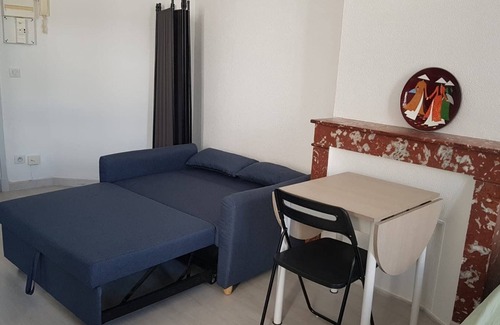 Le Mourillon Apartment | A studio with sea view for 2 people