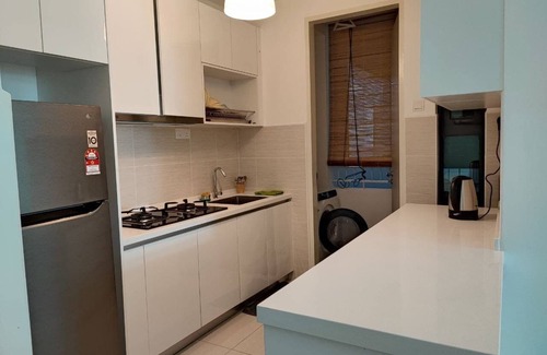 Kuala Lumpur City Centre Condo | A stunning view of KLCC with 3 bedrooms condo