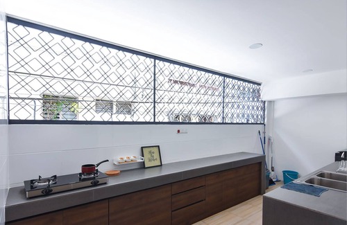 Kuala Lumpur House | A Stylish 3BR Home Near MRT, Sunway Medical Centre