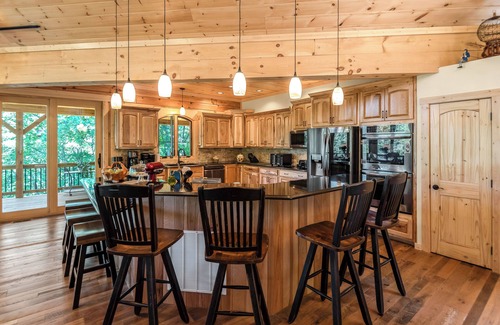 Buck Mountain Cabin | A Stylish Cabin Stocked with Games | Fun for All Ages | Mountain Dreams