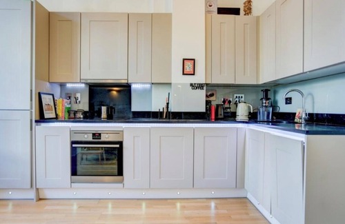 Montpelier Apartment | A stylish contemporary apartment in central Brighton, 15 min walk from the sea