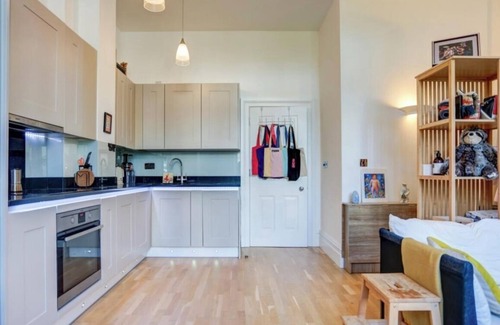 Montpelier Apartment | A stylish contemporary apartment in central Brighton, 15 min walk from the sea