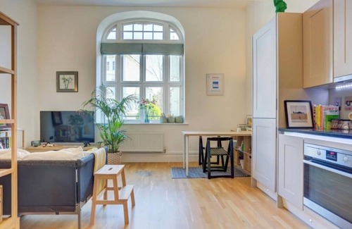 Montpelier Apartment | A stylish contemporary apartment in central Brighton, 15 min walk from the sea