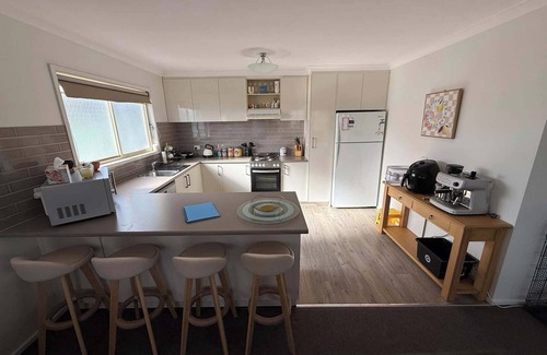 Cowes House | A stylish, family and pet friendly beach retreat near everything!